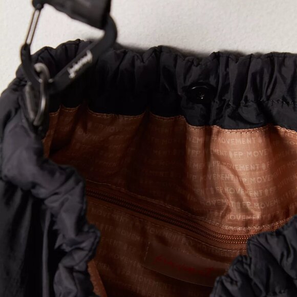 Rest Day Carryall Bag - Picture 5 of 7